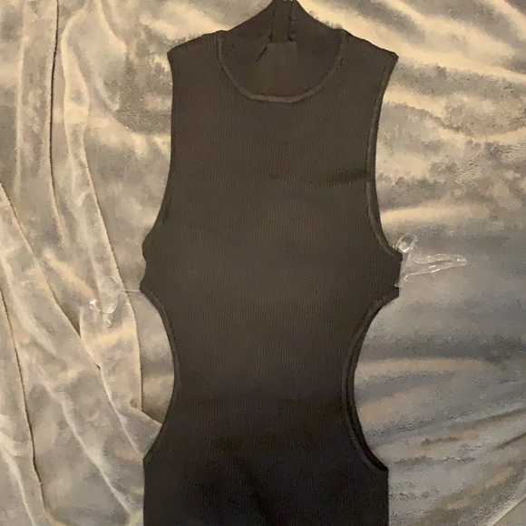 Black slit dress - Picture 2 of 2